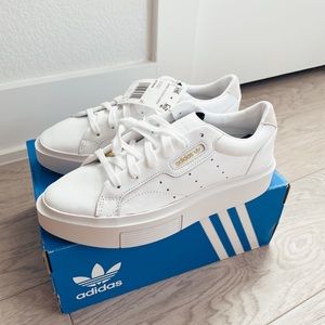 adidas super sleek sneaker gold accent NWT